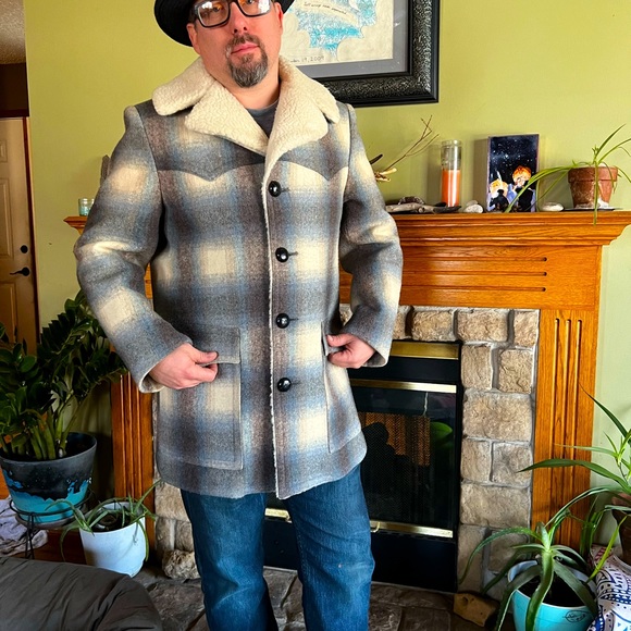 60’s Pendleton High Grade Western Wear Wool Plaid Coat, Shearling Collar - Picture 4 of 9